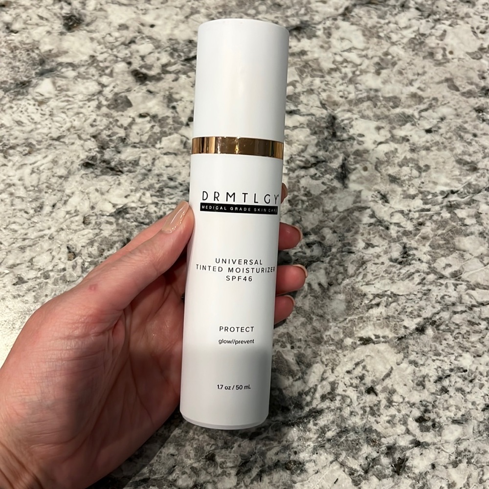 Drmtlgy universal tinted moisturizer